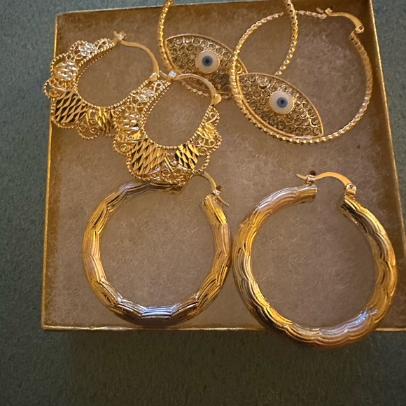 Elegant Gold Hoop Earrings Set (3pairs) - Picture 2 of 10